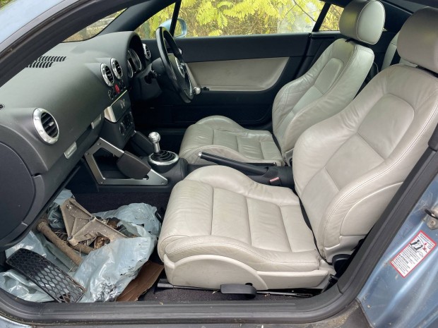 Audi tt Recaro sport ules offroad tuning amibe akarod 