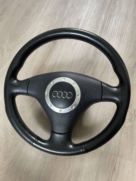Audi tt bor kormny lgzsk 