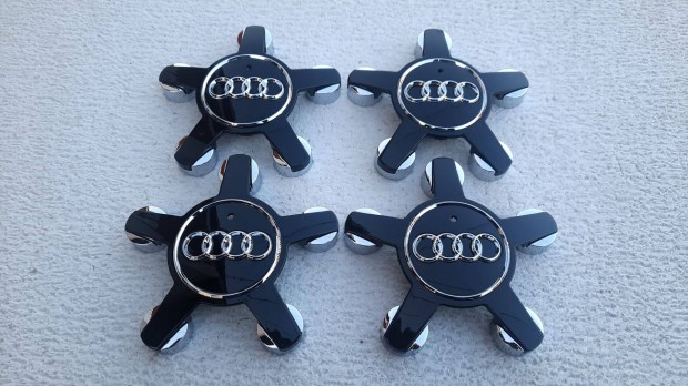 Audi új felni díszkupak közép felnikupak kerékagy kupak 135mm