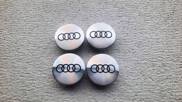 Audi új felni díszkupak közép felnikupak kerékagy kupak 66mm