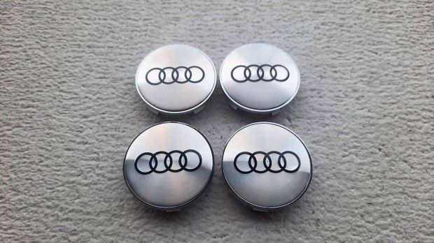Audi új felni díszkupak közép felnikupak kerékagy kupak 68mm