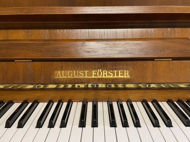 August Frster pianino kifogstalan llapotban