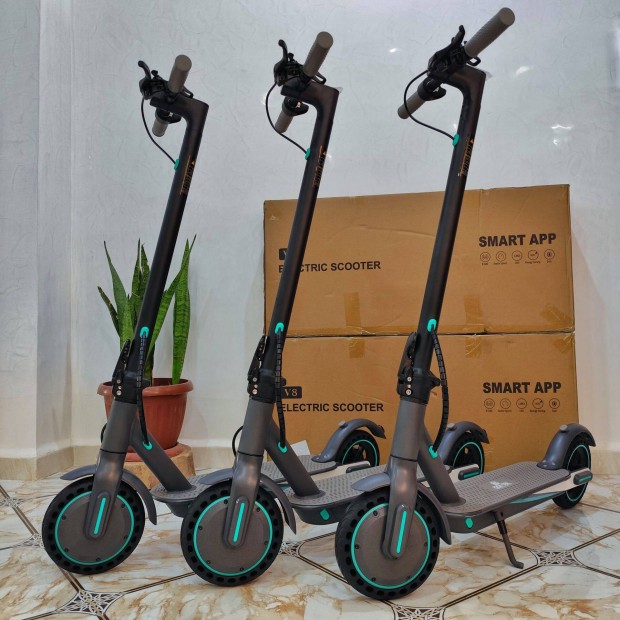 Augusztusi akci Bontatlan OOK-TEK V8 350W Elektromos Roller 35Km