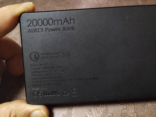 Aukey 20000 mAH power bank