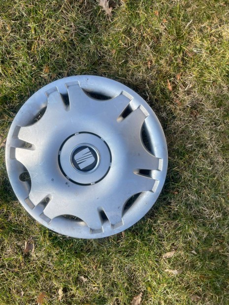 Au� d�szt�rcsa t�bb t�pus is van