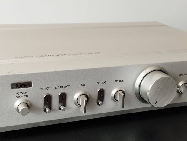 Aurex Toshiba SY-C15 Stereo Pre Amplifier (1979-80) elerst