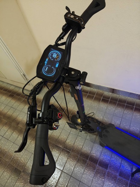 Ausom SR1 premium dual motor roller Gy�rben