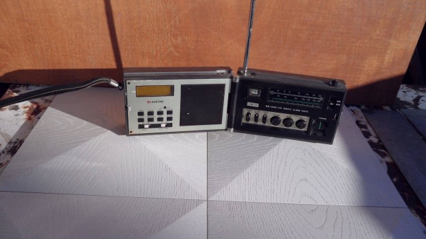 Ausztro antik világvevős "nyitható" mini rádió Lcds Quartz 6 V UKW-MW