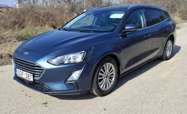 Aut� B�rl�s Ford Focus Kombi 1.5 tdci R�vid �s Hossz�t�vra kiad�!