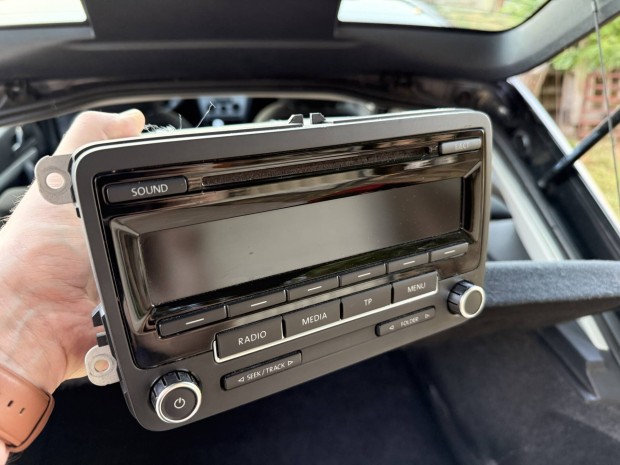 Autó CD rádió VW RCD310 fejegység