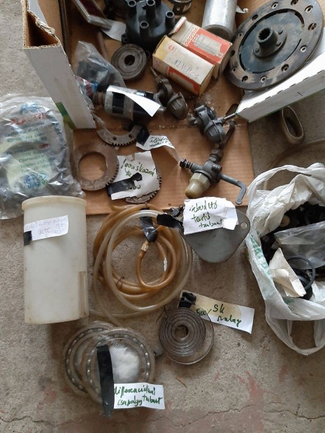 Aut�, motor alkatr�szek retr�k elad�k