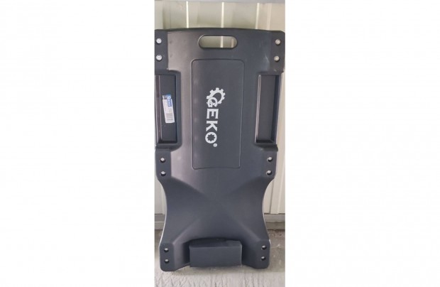 Aut� al�fekv� gurul�s lap