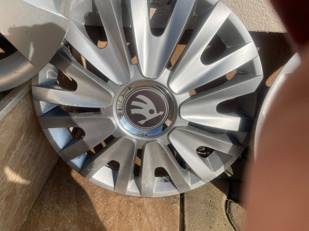 Aut� d�szt�rcsa t�bb fajta