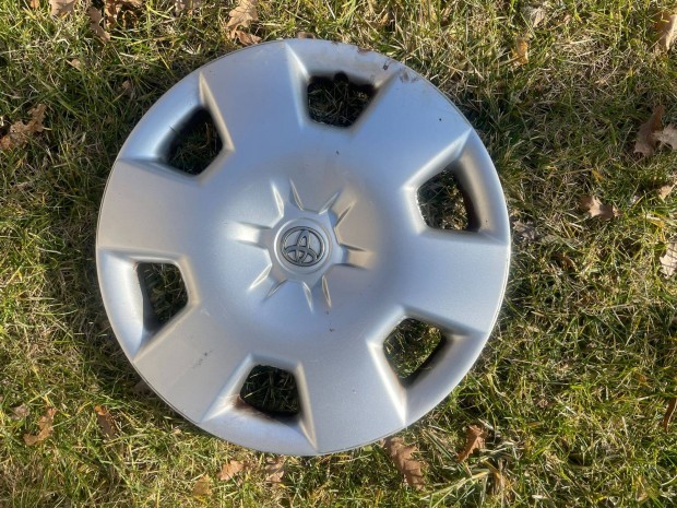 Aut� d�szt�rcsa t�bb t�pus