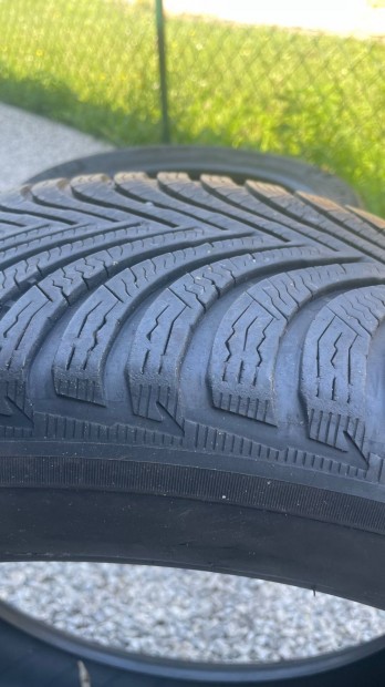 Auto gumi 205/55 r19 Michelin