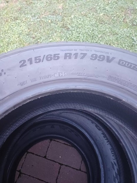 Aut gumi 215/65 R17