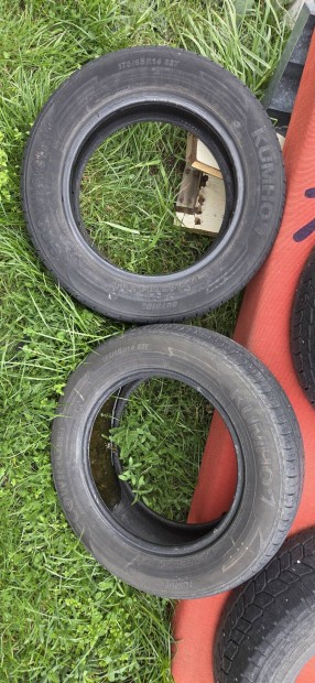 Aut� gumi (dekor�ci�s c�lra)