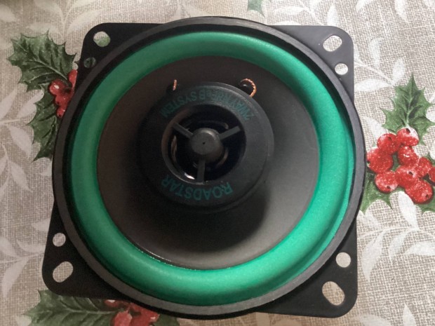 Aut� hangsz�r� 4