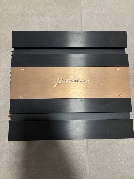 Aut� hifi er�s�t� mikro dimension