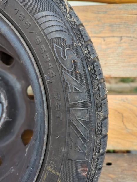 Auto kerekek, Auto Gummi felnivel