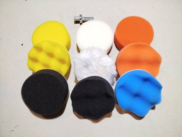 Aut� pol�roz� szivacs k�szlet