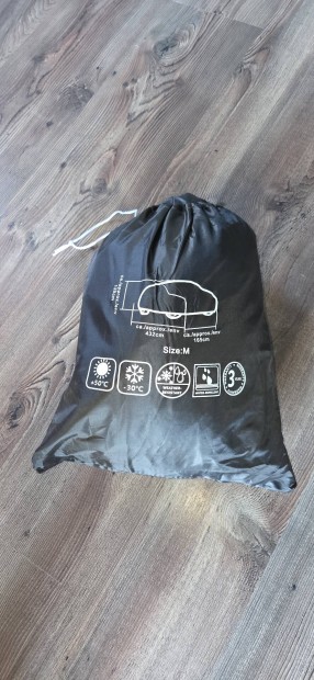 Aut� ponyva,  M m�ret� 