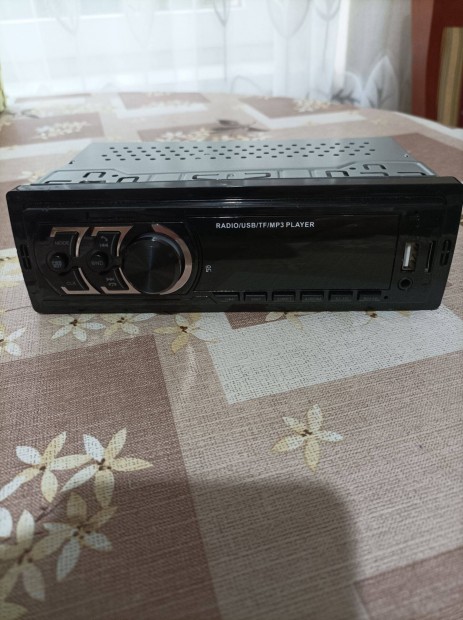 Aut� r�di� Usb,SD,AUX