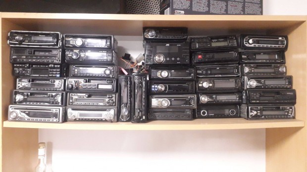 Aut� r�di�, USB,Alpine,Pioneer,JVC,Sony stb