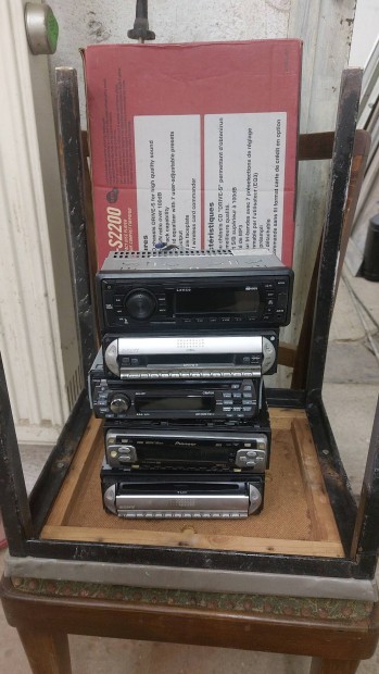Auto radi�k Sony Pioneer stb