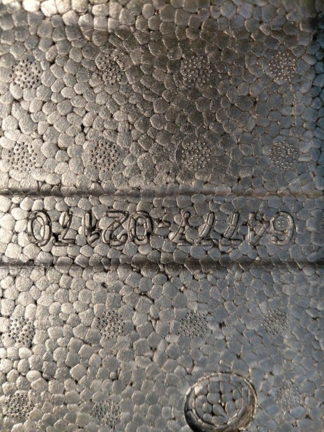 Autóalkatrész Toyota kombi csomagtér rekesz