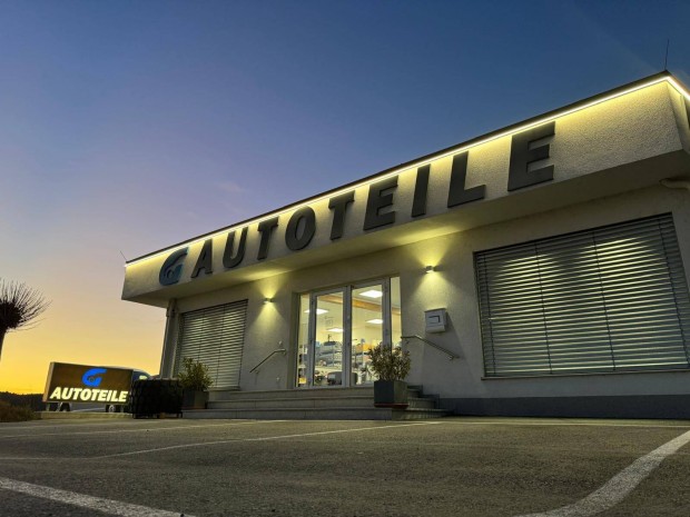 Aut�alkatr�sz �rt�kes�t�