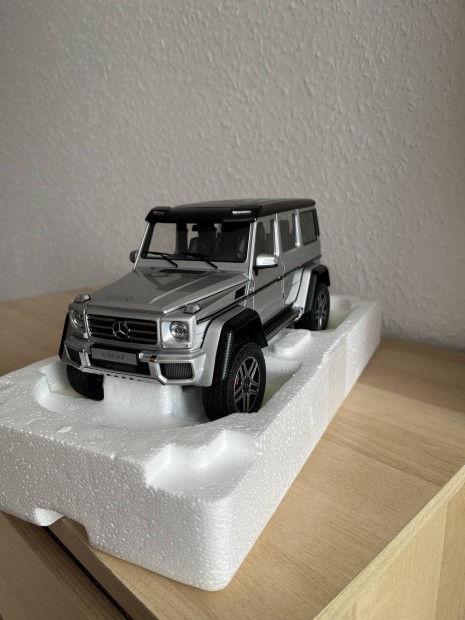 Autoart 76318 Mercedes G500 4x4 2 1:18 (1/18) jszer, dobozban