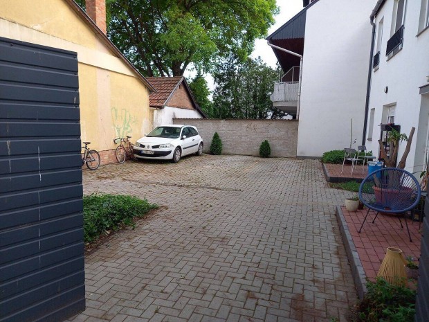Autbell kiad Szeged Alsvroson