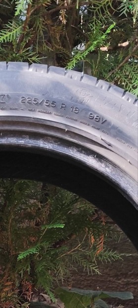 Autgumi 225/55 R18