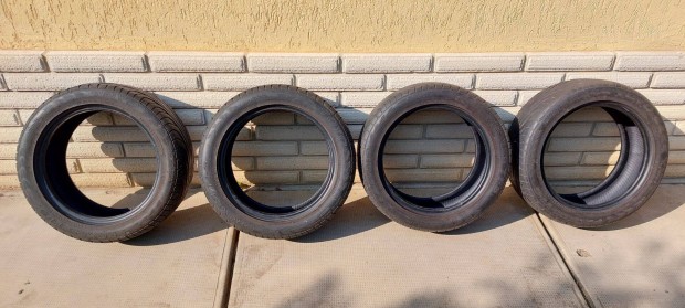 Autgumi Toyo 195/50 R15