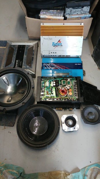 Aut�hifi er�s�t�k hangsz�r�k