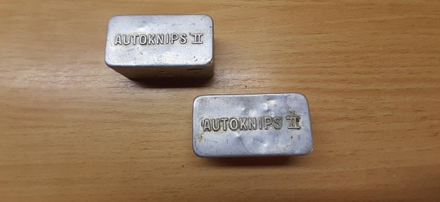 Autoknips 2 ,fenykepezo tartozek