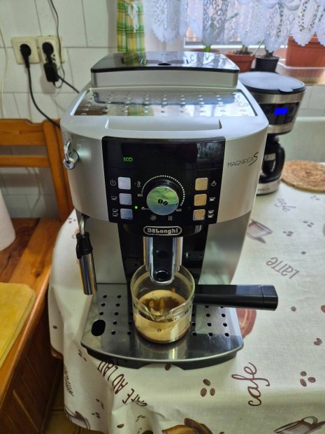 Automata kvfz Delonghi ingyen futr jura