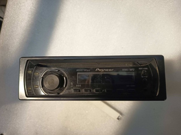 Aut�r�di� Pioner Deh-1100MP