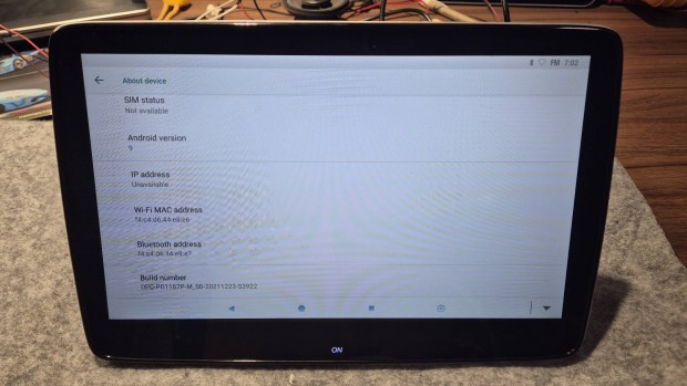 Aut�s 2 db fejt�mbla monitor 10,5" android 9