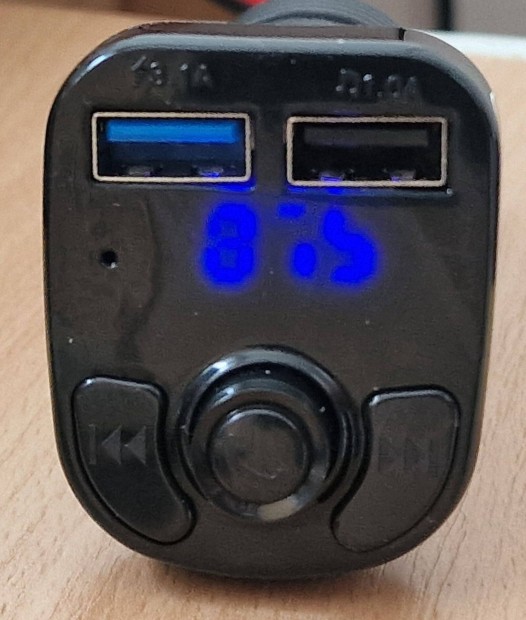 Autós Bluetooth FM kihangosító LED MP3 3.1A QC3.0 PD dupla USB autós