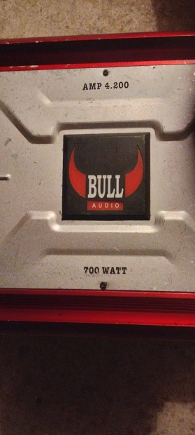 Auts ersit 700 W Bull Audio