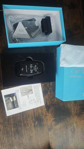 Auts intelligens LCD kijelzs ,rintkperny Bluetooth 5.0