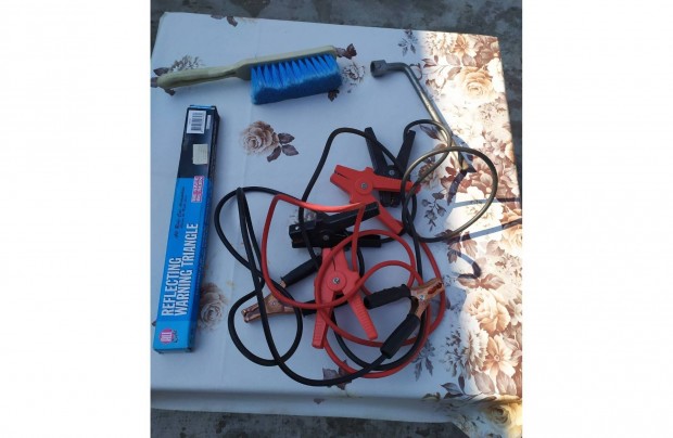 Aut�s kieg�sz�t�k