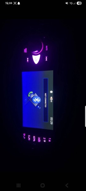 Aut�s magn� bluetooth-os