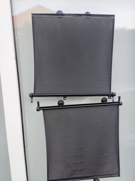 Aut�s napellenz� 53x52