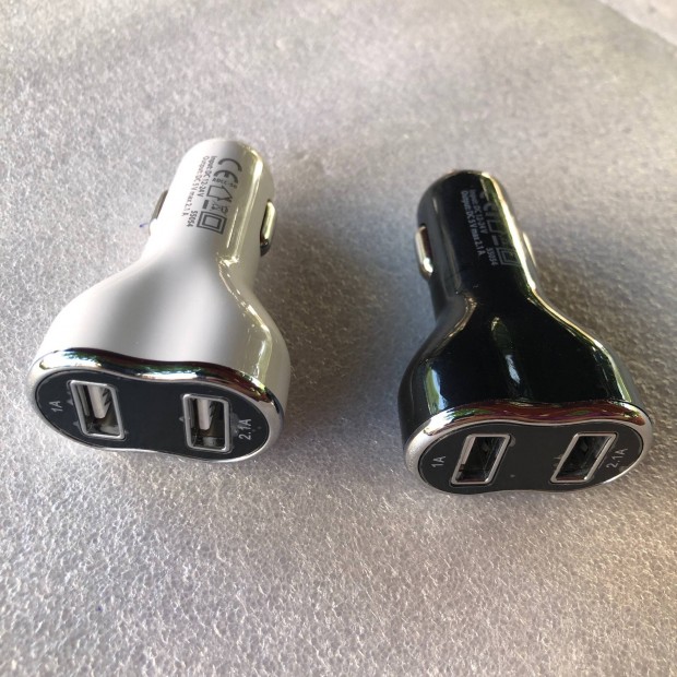 Autós szivargyújtó adapter töltő dupla USB 1000+2100mA 5V