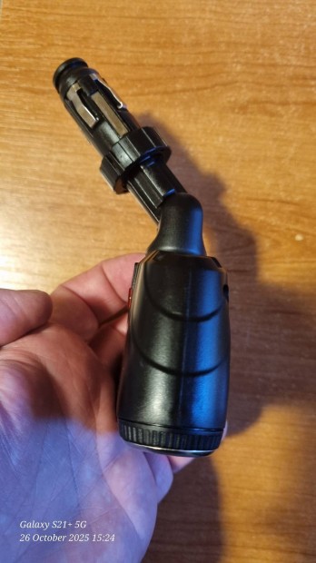 Autós szivargyújtó elosztó 12/24V