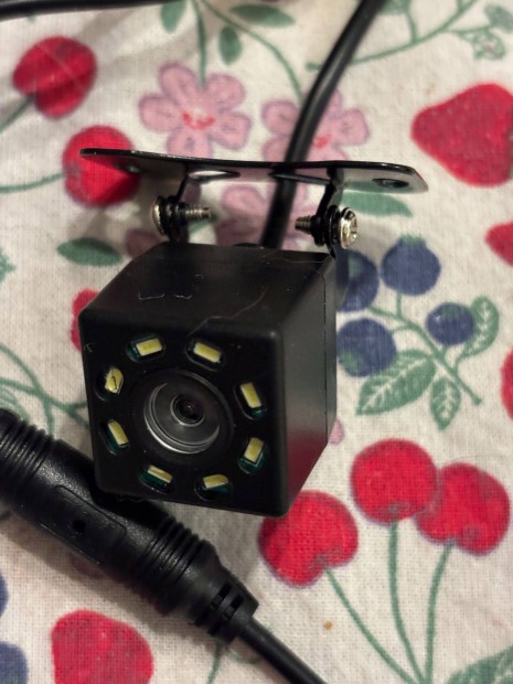 Auts tolatkamera kszlet. Vzll kivetelben 8 ledes vilgtssal,j