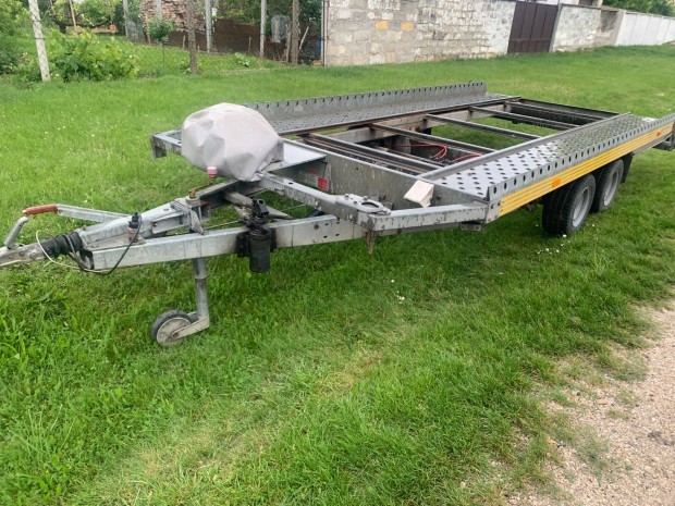 Autószállító utánfutó "Trailer"